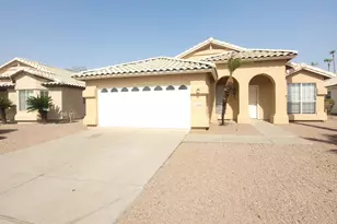 11824 S 45th St, Phoenix, AZ 85044 - Photo 1