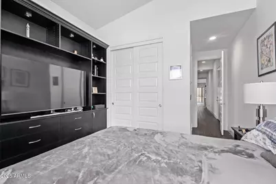 939 E Paseo Way, Phoenix, AZ 85042 - Photo 27