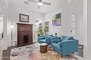 939 E Paseo Way, Phoenix, AZ 85042 - Photo 9