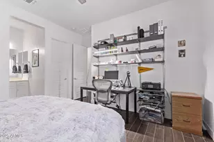 939 E Paseo Way, Phoenix, AZ 85042 - Photo 31