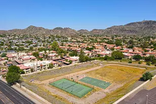 10410 N Cave Creek Rd, Phoenix, AZ 85020 - Photo 27