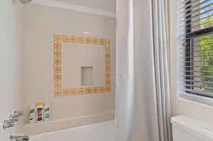 10410 N Cave Creek Rd, Phoenix, AZ 85020 - Photo 21