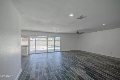 14014 N 39th Avenue, Phoenix, AZ 85053 - Photo 11