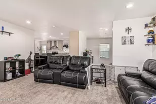 2060 N Center St, Mesa, AZ 85201 - Photo 13