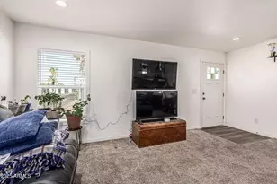 2060 N Center St, Mesa, AZ 85201 - Photo 11