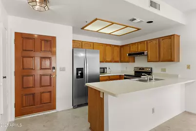 19400 N Westbrook Parkway #220, Peoria, AZ 85382 - Photo 9