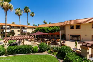 10330 W Thunderbird Blvd, Sun City, AZ 85351 - Photo 39