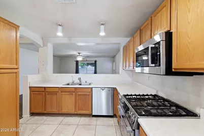 6205 W Encinas Lane, Phoenix, AZ 85043 - Photo 3