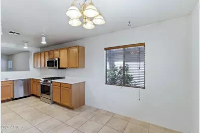 6205 W Encinas Lane, Phoenix, AZ 85043 - Photo 7