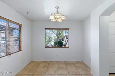 6205 W Encinas Lane, Phoenix, AZ 85043 - Photo 5