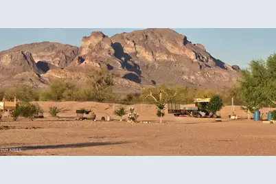 3132 N Saddle Vista Road N #10, Tonopah, AZ 85354 - Photo 1