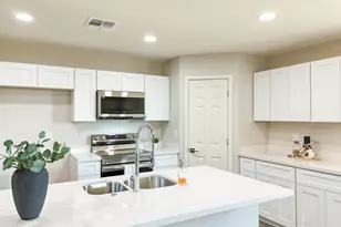 15438 S Overfield Rd, Arizona City, AZ 85123 - Photo 7