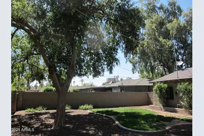 3807 E Devonshire Avenue, Phoenix, AZ 85018 - Photo 23