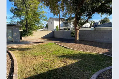 3807 E Devonshire Avenue, Phoenix, AZ 85018 - Photo 27