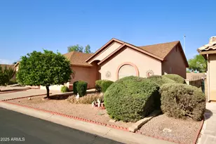 6973 S Oakmont Dr, Chandler, AZ 85249 - Photo 3