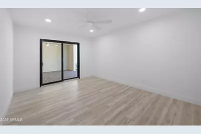 8722 E Devonshire Avenue, Scottsdale, AZ 85251 - Photo 17