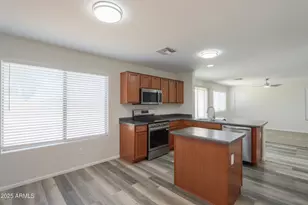 40402 W Hayden Dr, Maricopa, AZ 85138 - Photo 17