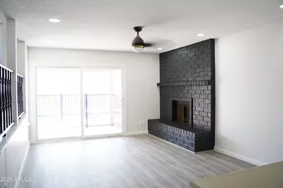 1632 E Saint Charles Avenue, Phoenix, AZ 85042 - Photo 17