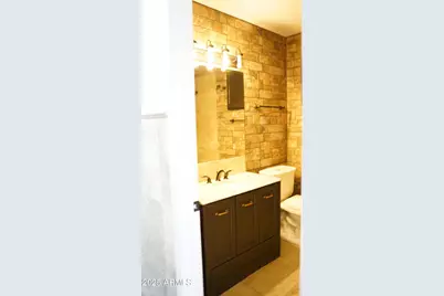 1632 E Saint Charles Avenue, Phoenix, AZ 85042 - Photo 9