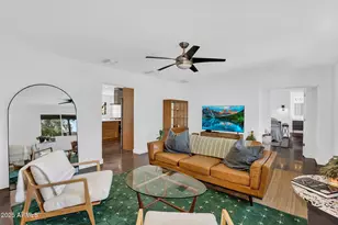 1233 E Desert Cove Ave, Phoenix, AZ 85020 - Photo 9