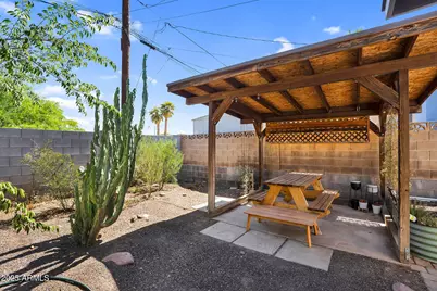1233 E Desert Cove Avenue, Phoenix, AZ 85020 - Photo 7