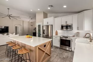 8013 W Cordes, Phoenix, AZ 85043 - Photo 1