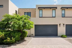 5587 E Edward Ln, Paradise Valley, AZ 85253 - Photo 1