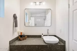 2307 N 51st Pl, Phoenix, AZ 85008 - Photo 25