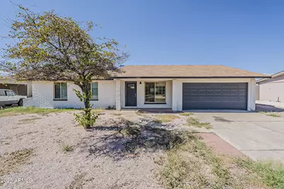 1542 W Kerry Lane, Phoenix, AZ 85027 - Photo 1