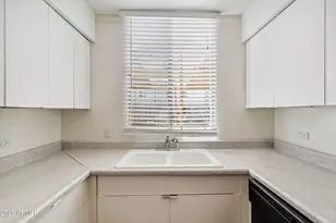 6939 E 3rd St, Scottsdale, AZ 85251 - Photo 19