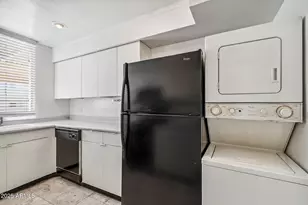 6939 E 3rd St, Scottsdale, AZ 85251 - Photo 17