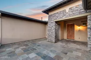 8657 W Rowel Rd, Peoria, AZ 85383 - Photo 11