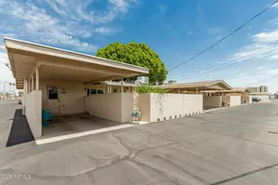 10523 W Coggins Dr, Sun City, AZ 85351 - Photo 27