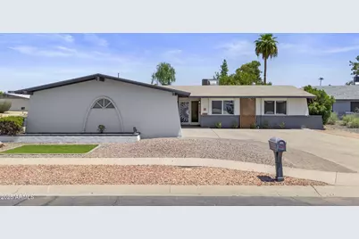 1661 S Azucena, Mesa, AZ 85202 - Photo 1