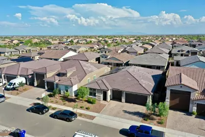 17593 W Red Fox Road, Surprise, AZ 85387 - Photo 51