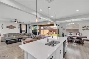 17593 W Red Fox Rd, Surprise, AZ 85387 - Photo 15