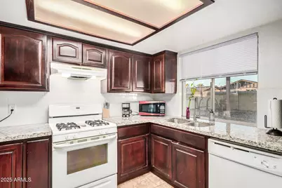 1634 W Villa Rita Drive, Phoenix, AZ 85023 - Photo 23