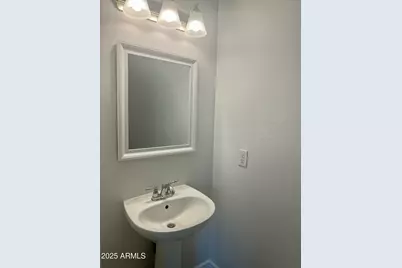 7821 W Pike Place, Phoenix, AZ 85035 - Photo 7