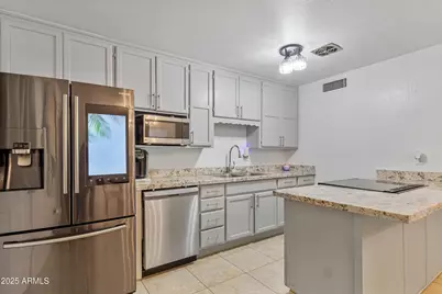 3620 W Sierra Vista Drive, Phoenix, AZ 85019 - Photo 9