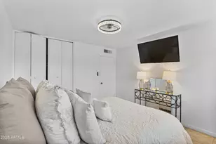 3620 W Sierra Vista Dr, Phoenix, AZ 85019 - Photo 25