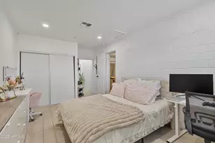 3620 W Sierra Vista Dr, Phoenix, AZ 85019 - Photo 11