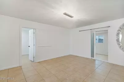 3620 W Sierra Vista Drive, Phoenix, AZ 85019 - Photo 7