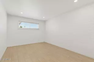 3620 W Sierra Vista Dr, Phoenix, AZ 85019 - Photo 31