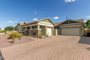 1541 E Sagittarius Pl, Chandler, AZ 85249 - Photo 3