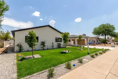 8631 E Thomas Road, Scottsdale, AZ 85251 - Photo 7