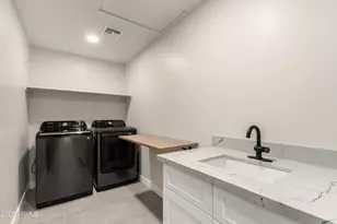 8631 E Thomas Rd, Scottsdale, AZ 85251 - Photo 37