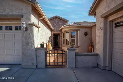 25944 W Pontiac Drive, Buckeye, AZ 85396 - Photo 9