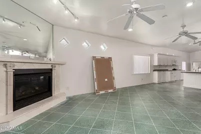 226 E Carol Avenue, Phoenix, AZ 85020 - Photo 13