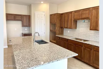 10022 W Verde Lane, Avondale, AZ 85392 - Photo 3