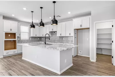 15792 W Georgia Drive, Surprise, AZ 85379 - Photo 11